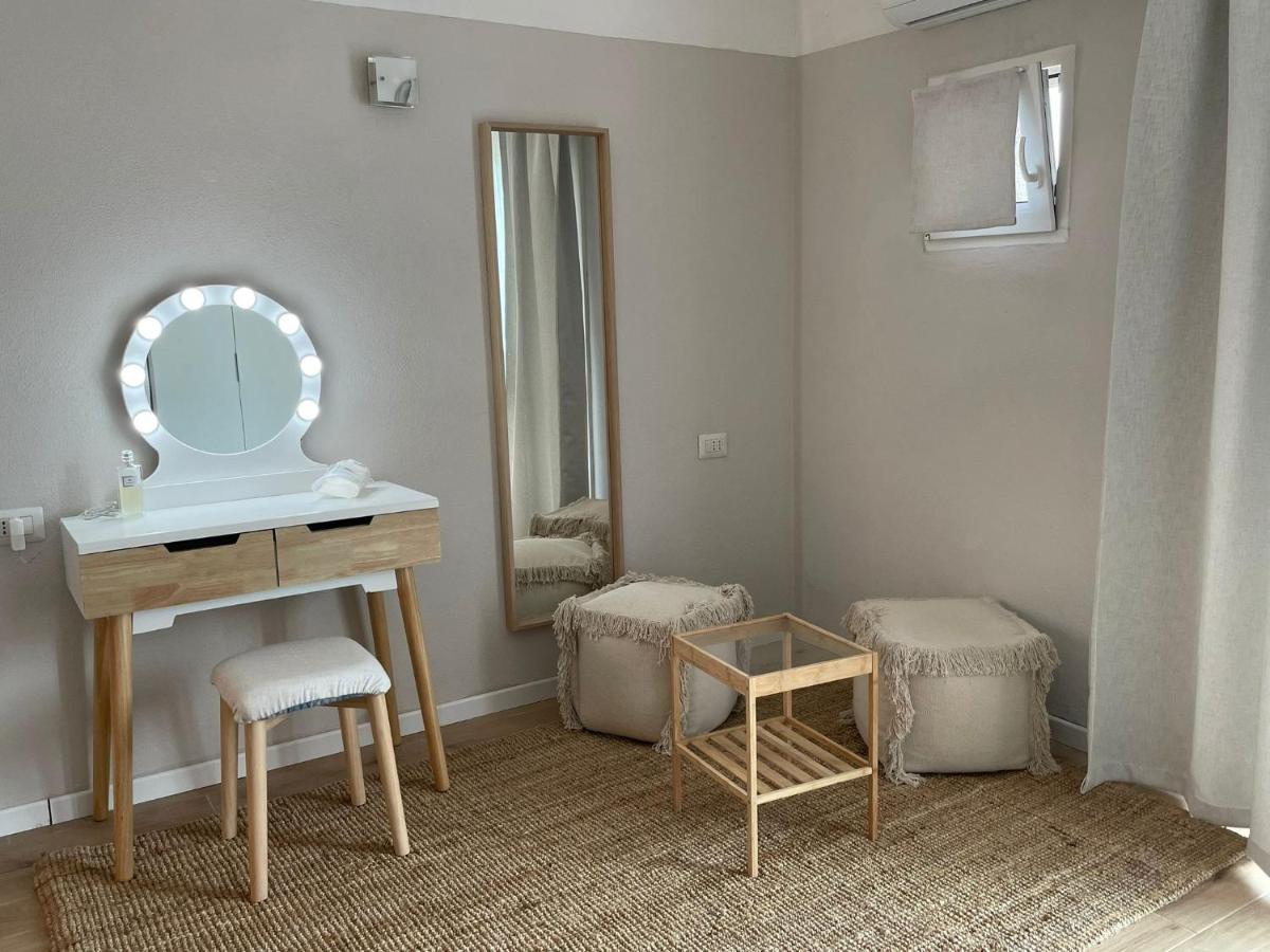 La Pecora Nera B&B Budoni Bagian luar foto