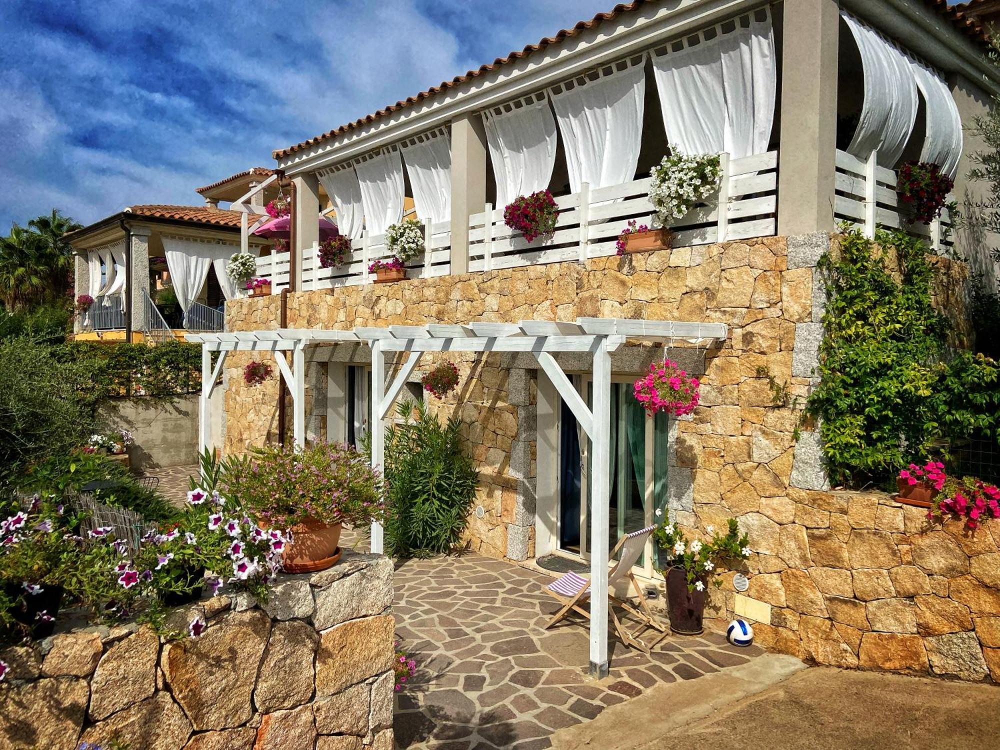 La Pecora Nera B&B Budoni Bagian luar foto