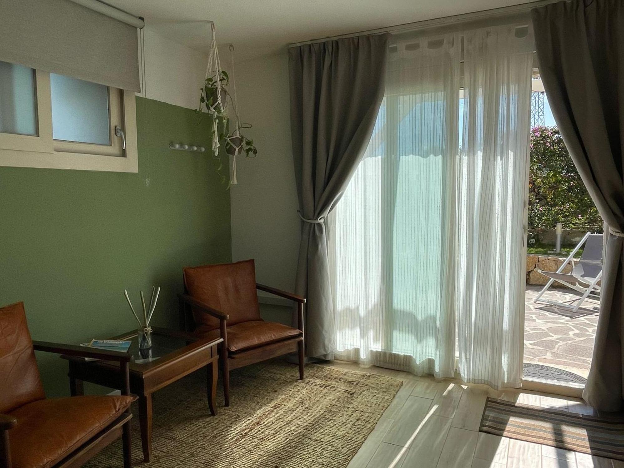 La Pecora Nera B&B Budoni Bagian luar foto